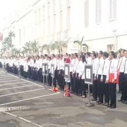 Bambang Brodjo Pimpin Upacara Hari Oeang di Kemenkeu