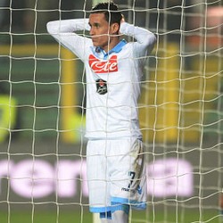 Benitez Menyesal Napoli Sia-siakan Peluang