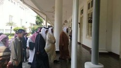 Khotbah di Depan JK, Imam Masjidil Haram Tekankan Pentingnya Persaudaraan