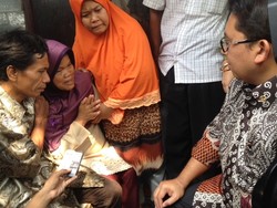 Datangi Rumah Tersangka Kasus Pornografi yang Hina Jokowi, Fadli Zon Siapkan pengacara