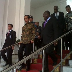 Hemat Miliaran/Hari, Jokowi Minta Pembelian Minyak ke Angola Dipercepat