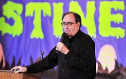 Penulis Goosebumps Tulis Cerita Menakutkan di Twitter