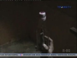 Penangkapan Pocong Hebohkan Warga Duren Tiga