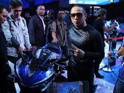 Sang Ahli Techno Illusionis Ini Ingin Bungkus Yamaha R25