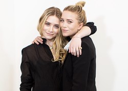 Mary-Kate dan Ashley Olsen Rilis Brand Aksesori Harga Terjangkau