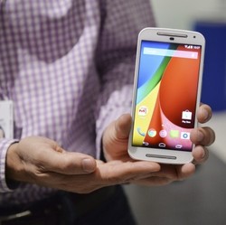 Motorola Bantu Lenovo Salip Xiaomi
