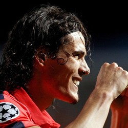 Cavani: Ke Premier League? Rumahku di Paris