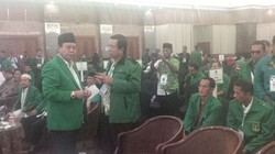 Masuk Arena Muktamar, Caketum PPP Djan Faridz Dikawal Haji Lulung