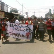 Pertanyakan Tahanan Tewas, Warga Kebon Agung Gruduk Polsek Sukodono