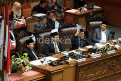 KIH Curiga Ada Hidden Agenda di Balik Politik Sapu Bersih KMP di DPR