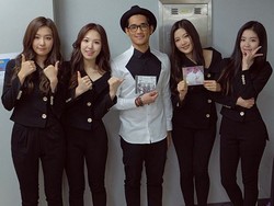 Red Velvet dan Afgan Barter CD Album di Asia Song Festival 2014