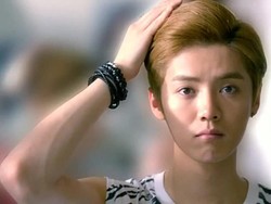 Melihat Penampilan Luhan eks EXO di Trailer Twenties Once Again