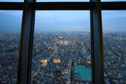Menikmati Tokyo dari Gedung Tertinggi Kedua Sedunia