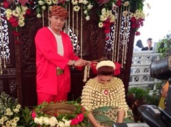 Hamil 7 Bulan, Deswita Maharani Gelar Prosesi Nujuh Bulanan