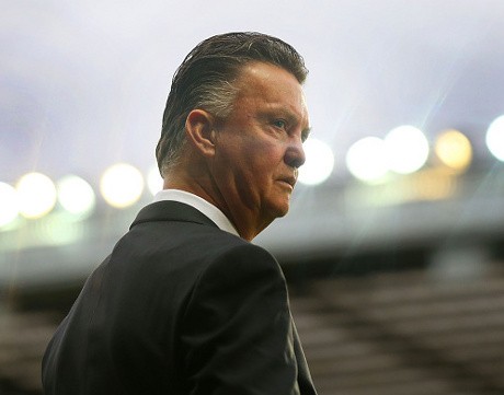 Van Gaal: Tekan Emosi, Utamakan Taktik