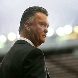 Van Gaal: Tekan Emosi, Utamakan Taktik