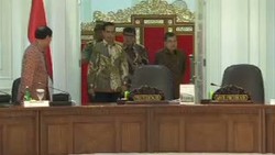 Pelantikan Tertutup, Presiden Kenalkan Sekretaris Kabinet Baru di Rapat Kabinet