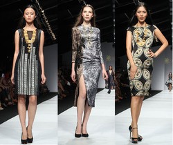 JFW Hari Ke-3: Hitam Putih Koleksi Alleira yang Minim Motif Batik