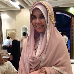 Berawal dari Door to Door, Irna Mutiara Kini Punya 30 Butik Hingga ke Malaysia