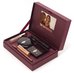 Penata Rias Favorit Kate Moss Rilis Make-up yang Dilengkapi Video Tutorial