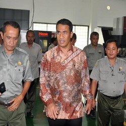 Satu Jam di Kantor, Mentan Amran Blusukan ke Serpong dan Bogor