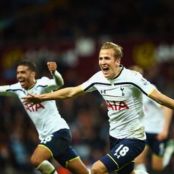 Comeback, Tottenham Tundukkan Villa 2-1