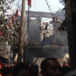 2 Rumah Terbakar di Jl Ampera, Warga Sibuk Selamatkan Barang