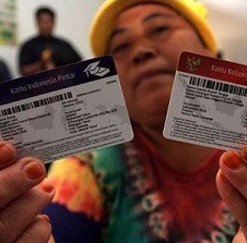 Penerima Bantuan Daerah Boleh Terima KIP, Anies: Miskin Nggak Apa-Apa Dobel