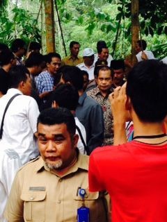 Menteri Marwan Tinjau Jembatan Gantung di Ciujung Banten
