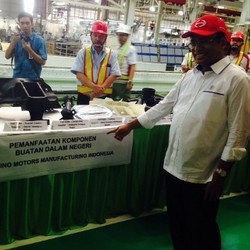 Pengalaman Pertama ke Pabrik Mobil, Ini Kata Menperin Saleh Husin