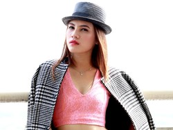 Orangtua Pendeta, Sharon Senduk Tak Masalah Difoto Seksi