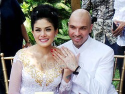 Kenangan Masa-masa Indah Nikita Mirzani Bersama Suami