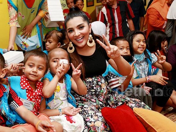 Ashanty Rayakan Ultah dengan Anak-anak Penderita Kanker
