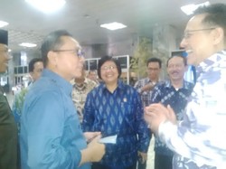 Jalan Kaki ke Eks Tempat Kerja di DPD, Menteri Siti Nurbaya: Feel at Home