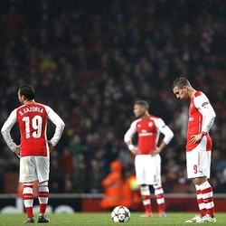 Arsenal Batal Menang, Wenger Soroti Lini Belakang dan Nasib Buruk