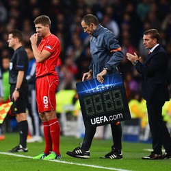 Rodgers Bantah Sudah Lempar Handuk Sejak Awal di Markas Madrid