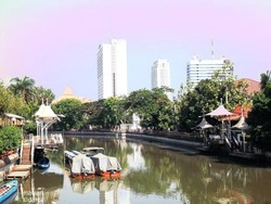 Taman Prestasi, Taman Meriah Kota Surabaya