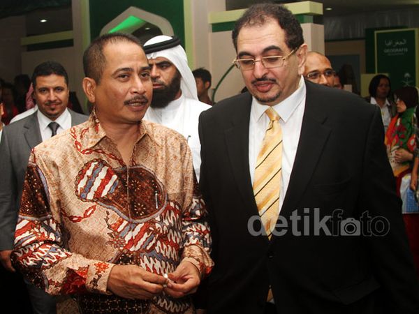 Menpar Arief Yahya Kunjungi Book Fair