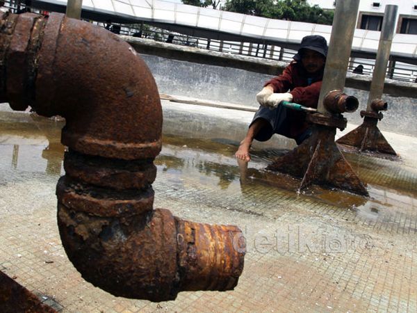 Rehabilitasi Air Mancur Kota Tua