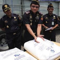 240 Kg Biji Plastik Impor Diamankan Bea Cukai