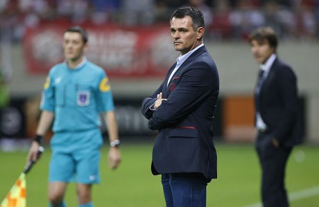 Sebut Pemain Afrika Kurang Cerdas dan Disiplin, Pelatih Bordeaux Picu Kontroversi