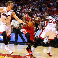 Rockets Taklukkan Heat, Lakers Telan Kekalahan Kelima