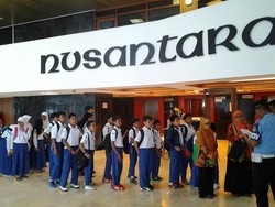 Kunjungi Gedung Wakil Rakyat, Para Siswa SD Ini Tak Minat Jadi Anggota DPR