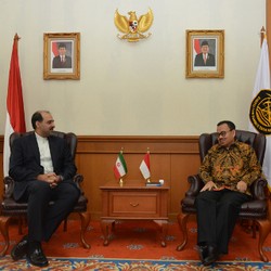 Setelah Angola, Iran Juga Ingin Bangun Kilang dan Jual Minyak ke RI