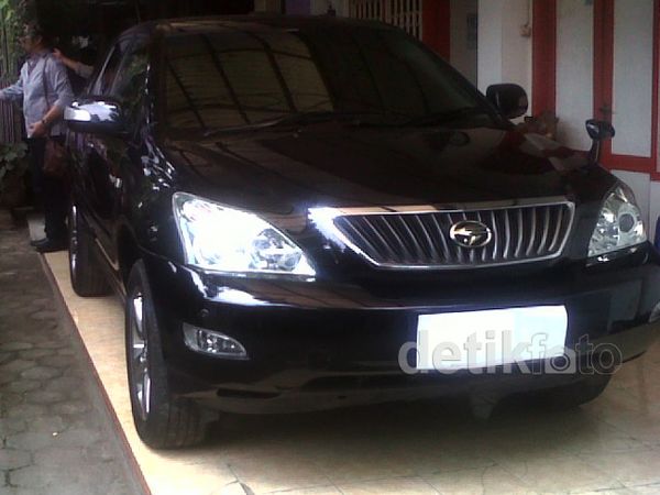 Mobil Amien Rais Ditembak Pria Misterius