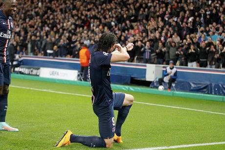 Tembak Terus, Cavani
