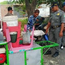 Pasuruan Berbenah, Belasan Bangunan Liar di Bangil Ditertibkan