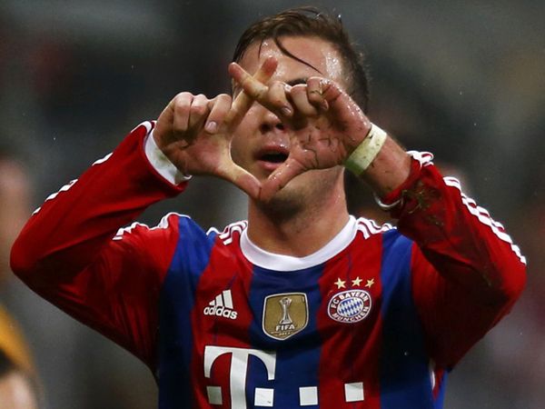 Bayern Tundukkan Roma 2-0