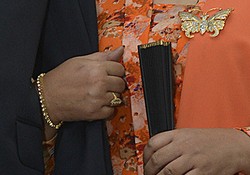 Cincin Iriana Sudah Ketemu, Jokowi: Hah?