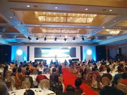 Kenapa Perizinan di Indonesia Lelet? Jokowi: Ada Persoalan Amplop dan Niat